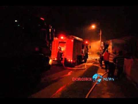 Incendiu puternic pe strada George Enescu din Dorohoi(12.04.2014)_2