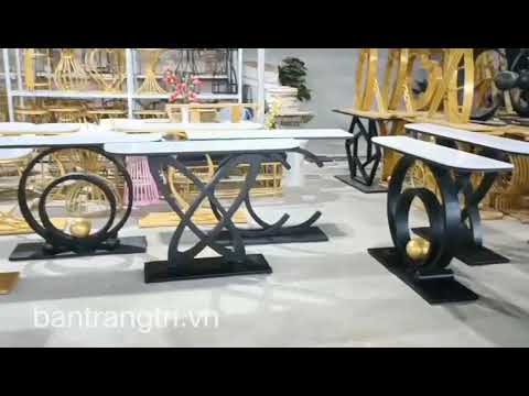 Những chiếc bàn console thiết kế ấn tượng tạo điểm nhấn nổi bật cho phòng khách nhà bạn.