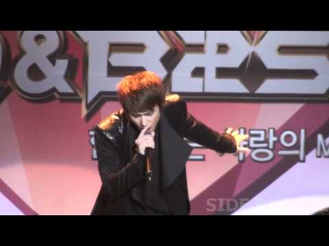 [FANCAM] 110126 DONGWOON'S ADLIB - SOOM @ BBQ Mini-Concert #7