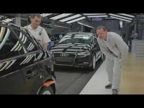 comment demonter plafonnier audi a3