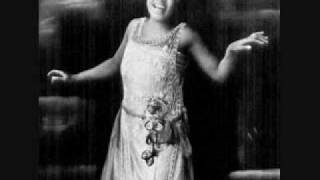 Bessie Kitchen Man.wmv