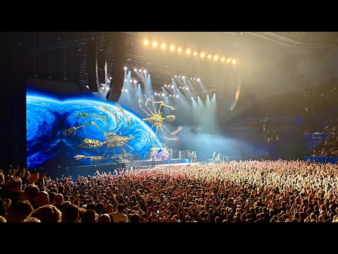 TOOL - Vicarious (live) @ RAC Arena, Perth Australia on 2 December 2025. #tool #concert #perth