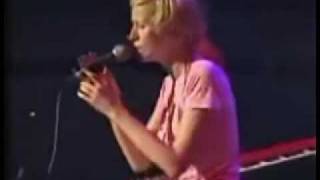 Dot Allison - White Love (One Dove) - Live at Benicassim 2002
