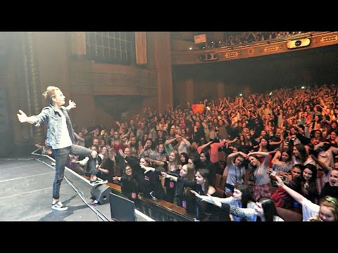 ULTIMATE MANNEQUIN CHALLENGE