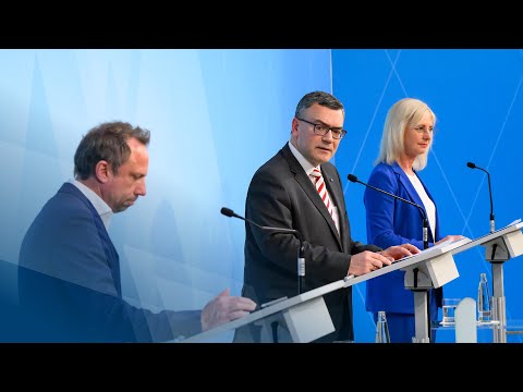 Video in Gebärdensprache: Pressekonferenz nach der Kabinettssitzung (21.03.2023) - Bayern