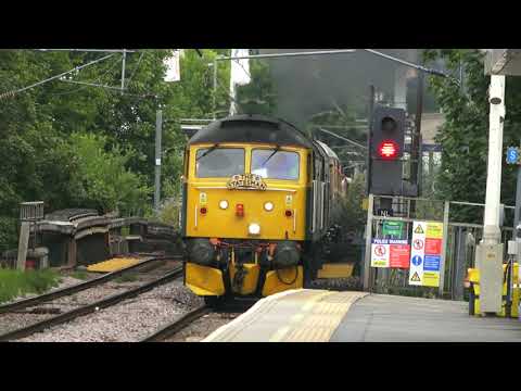 Dorset Coast Statesman with Class 47614 and D1935/47805 'Roger Hosking MA 1925-2013'