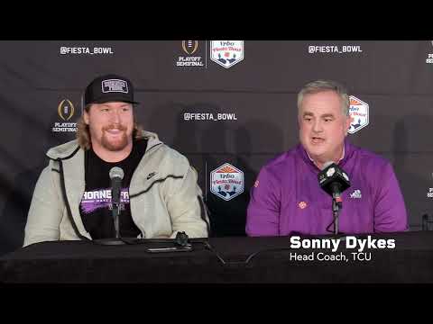 2022 CFP Semifinal at Vrbo Fiesta Bowl Team Arrival - TCU