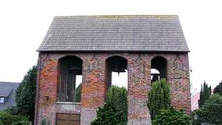 preview picture of video 'Sengwarden Oldenburgerland: Kerkklokken Lutherse kerk (anläuten)'