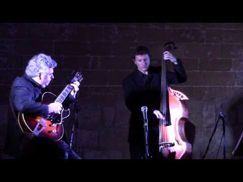 Guido Di Leone trio live featuring Francesco Angiuli -