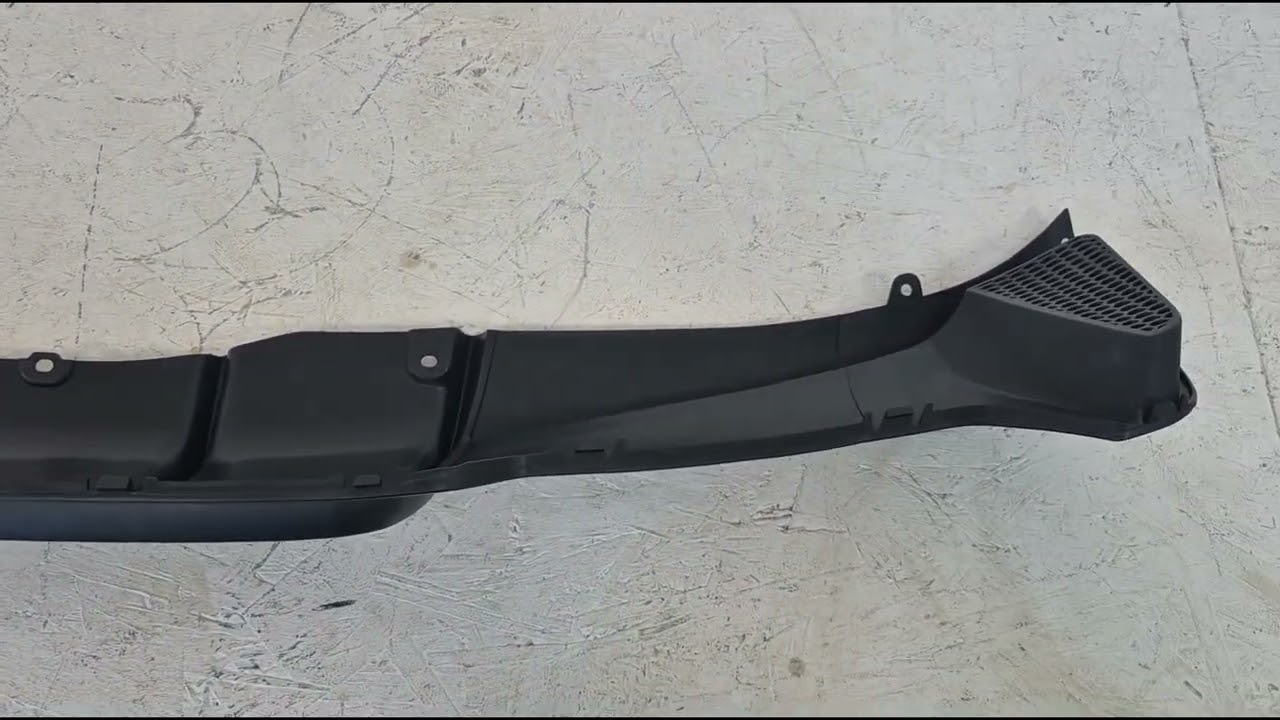 BMW 4-sarja F32/F33/F36 2012–2020 Takapuskurin diffuusori yksipuoliselle tuplapakoputkelle (M-Sport, ABS) Video 1