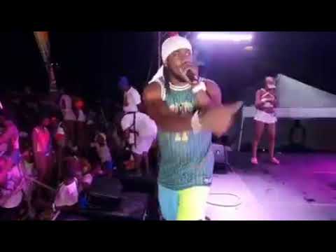 Kemmy - Ayoooooooo "DeCall" Live @ Colours Fete  (vincymas🇻🇨2k22🎉🎊)