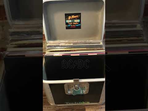 30 Must Have Vinyl Records! Do you have these in your record collection?