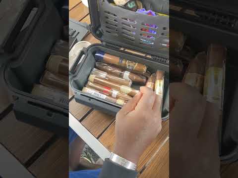 Pelican r60 ruck case/cigars humidor review from Amazon