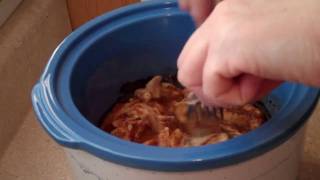 preview picture of video 'How To Make Slow Cooker Chicken Soft Tacos'