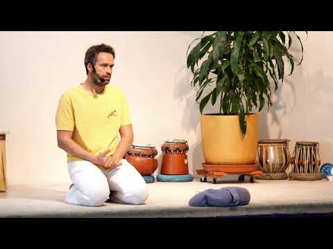 YOGA Sukshma Vyayama mit Stefan (Yoga der Energie) - Yoga Vidya Live 09:15 Uhr 29.06.2021
