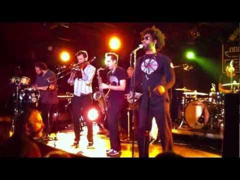 Jazzanova feat Paul Randolph - I Can See (live at A38, Budapest) HD