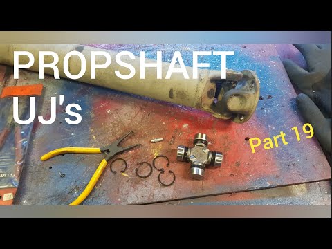 Replacing Worn Propshaft UJ Universal Joint Land Rover Defender Restoration 4X4 TD5 TDI Driveshaft