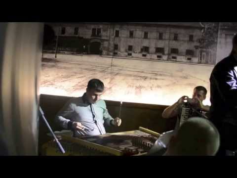 Mykhaylo Zakhariya a Silvayovci - Nirvana - Come As You Are