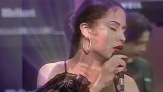 Selena Quintanilla -  I Could Fall In Love - LIVE IN CONCERT