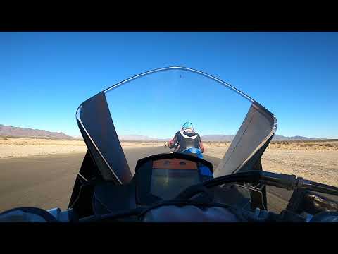 Bigheadz Ultra-lightweight playing @ Chuckwalla