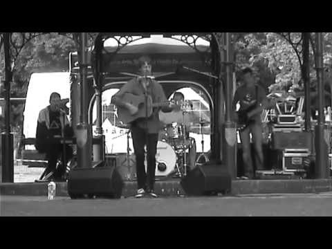 Mr Right ORIGINAL SONG by Dene Rosewarn & Denmark Street Live at Music In The Parks 2009