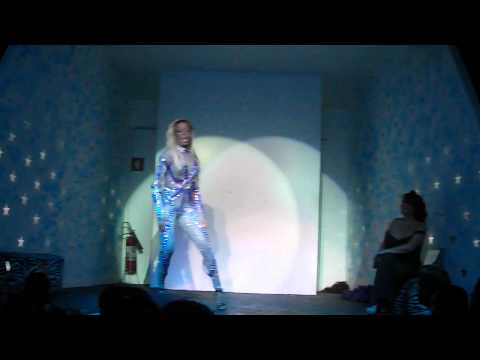 Sthephanny Monphettiny - Boate Freedom Club 20-04-2013