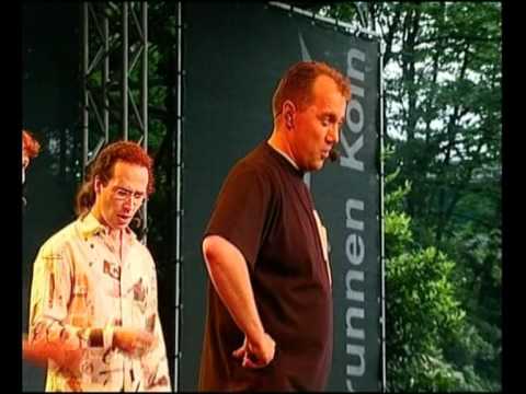 Probier's mal mit 'nem Baß - Wise Guys (Wise Guys - Die DVD) + Lyrics