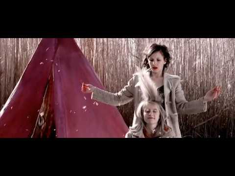 Polly Blue Eyes - Krimi Liebes Komödie Drama / Ströbel Bormann Schweighöfer Becker Noethen Pallaske