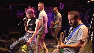 APMAs 2015: New Found Glory perform &quot;Vicious Love&quot; with Hayley Williams [FULL HD]