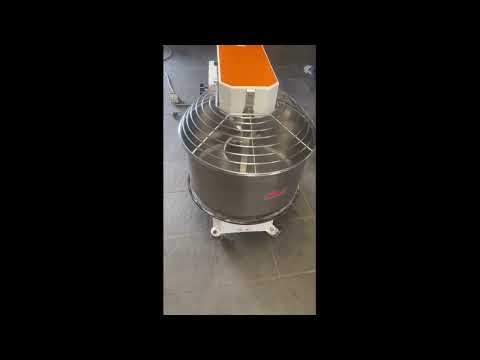 video 1, Pétrin à spirale 17Kg de Farine au Sénégal d'Occasion