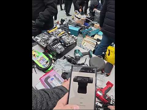 3 camere web Logitech dintr-o singură lovitură 😱