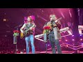 Morgan Wallen & Earnest "Flower Shops" (Acoustic) Live at Madison Square Garden