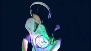 Download lagu Dj Cewek Cantik Keren mp3