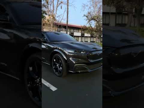MUSTANG MACH-E, Black Wheels Transformation
