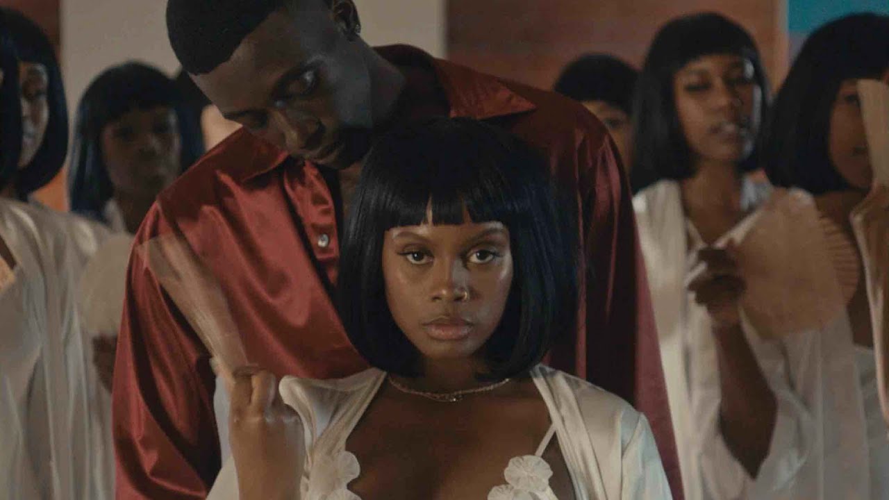 Fana Hues – “BAD bad”