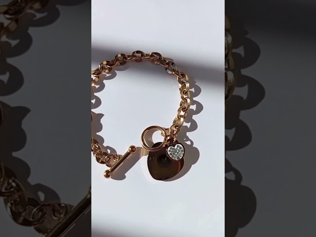 Vídeo relacionado con LONYOO Acrílico Divertidos Pendientes Máquina de Café Colgante Retro Vintage Joyería Cool Barista Regalos para Amantes del Café Mujeres Niñas Bebedores Mamá (Gris)