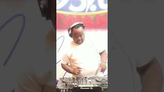 Download lagu Dj Pentse rocking: Oscar Mbo - Vuka ft jazzworx & Thukuthela 🚀🔥🔥🔥 #3step #dj #afrohouse mp3