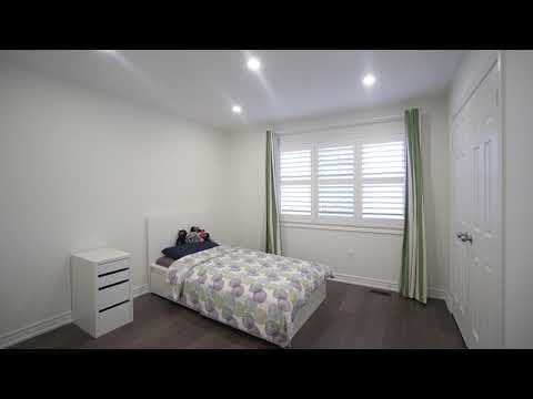 460 Wheat Boom Drive, Oakville