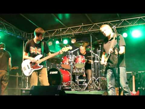Out of the Puke-Box - Live at Magnifest 2013