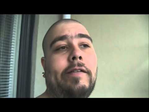 Ulkona tuulee ja sade piiskaa vasten kasvoja