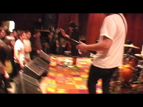 [hate5six] Screaming Females - March 06, 2011 Video