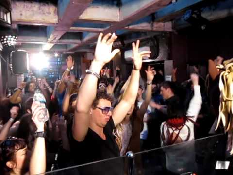 Deepgroove at Supercool - Public Life 21-3-10.MOV