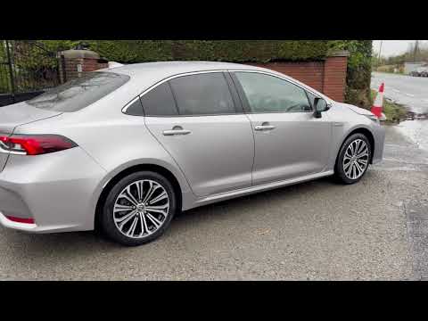 2020 201 Toyota Corolla Luna Sport 1.8 Hybrid Auto - Image 2