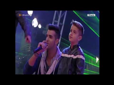 Vuelves A Amar En Navidad - Iván Troyano con Adexe, Álvaro Santos & Ledes,YK , Nuria, Lupion ,Miriam