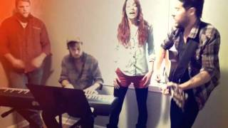 Elenowen Covers &quot;Someone Like You&quot; by Adele