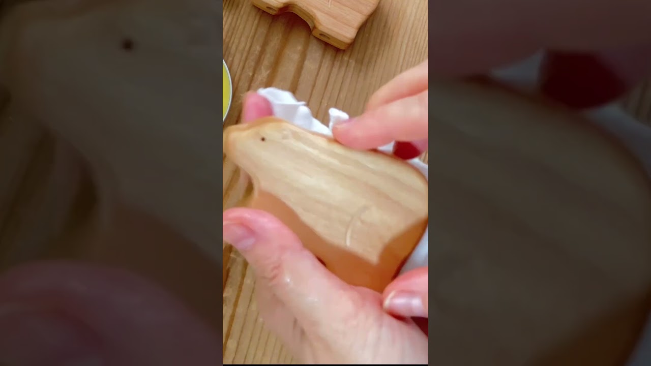 木のおもちゃのお手入れ　みつろうクリーム