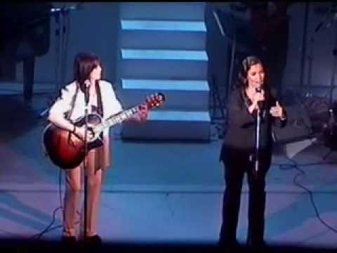 Marilina Ross y Sandra Mihanovich -  Vos, yo, uno mas uno