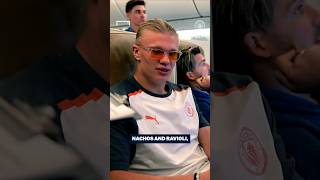 Download lagu ERLING HAALAND'S CRAZY AIRPLANE FOOD ORDER 🤣 #shorts #football #soccer mp3 Download lagu ERLING HAALAND'S CRAZY AIRPLANE FOOD ORDER 🤣 #shorts #football #soccer mp3
