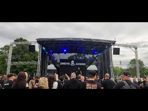 Zweite Jugend - Flucht von der Erde @ EASTSIDE-Festival /5. & 6. 7. 2024 / Halle (S.), Karlsbad