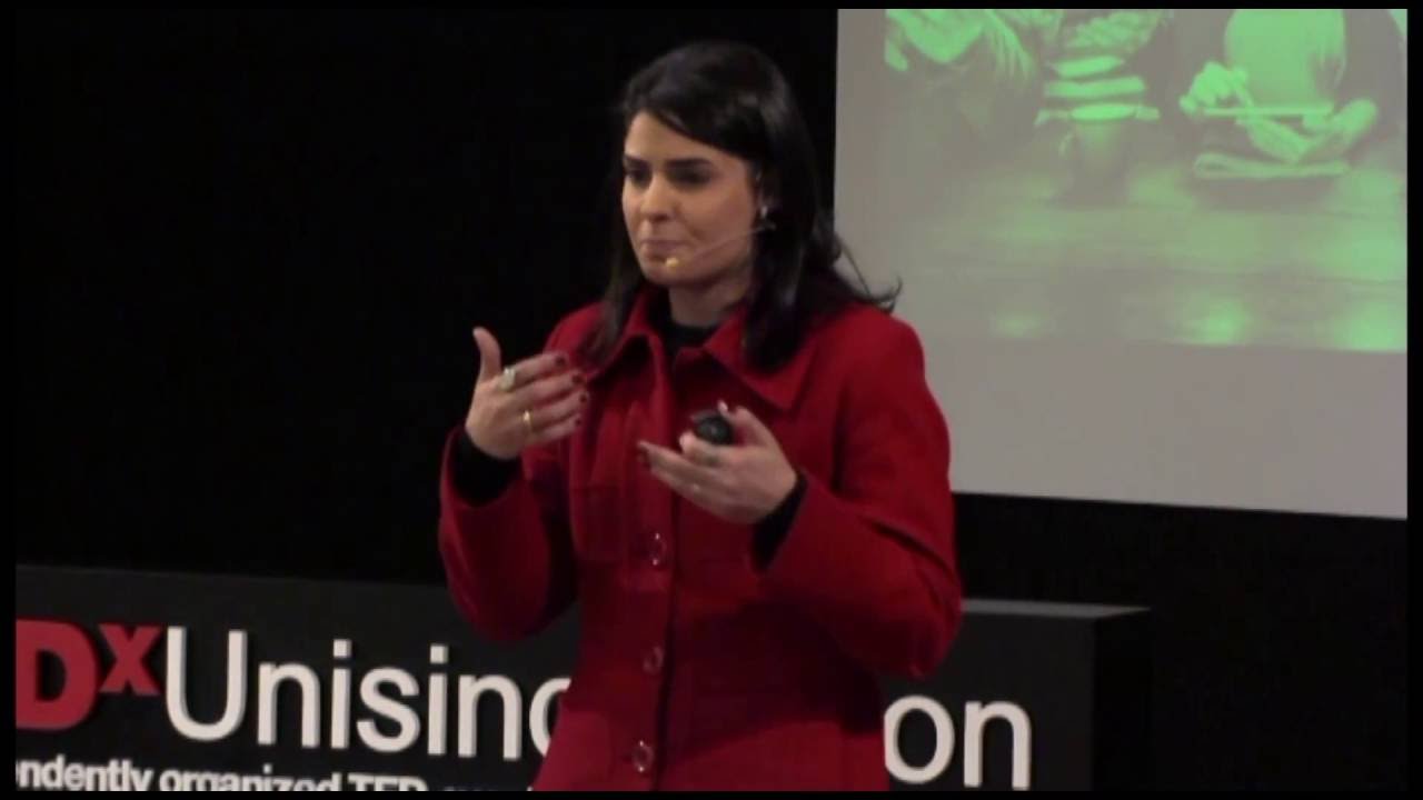Criatividade e Tecnologias aliadas ao ensino | Daiane Grassi | TEDxUnisinosSalon
